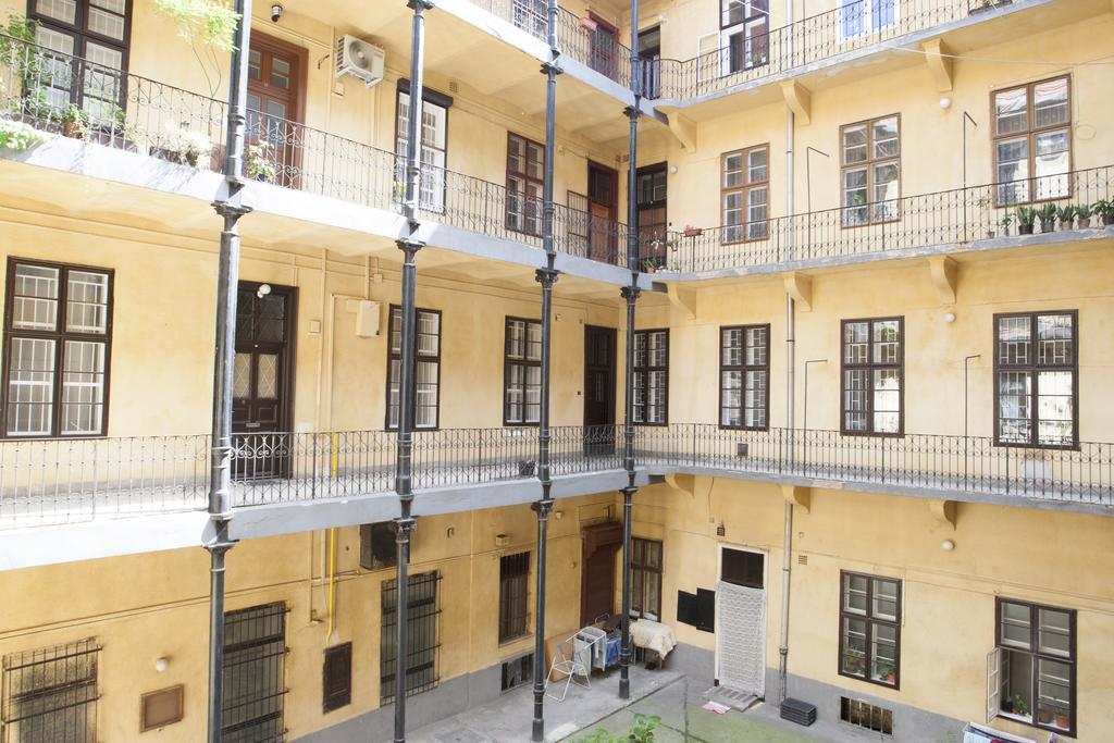 Carolyn Apartman In The Old City Leilighet Budapest Eksteriør bilde