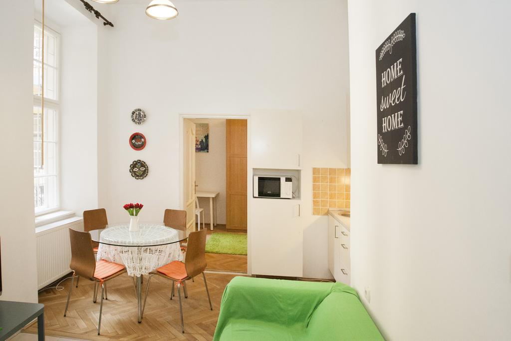Carolyn Apartman In The Old City Leilighet Budapest Eksteriør bilde